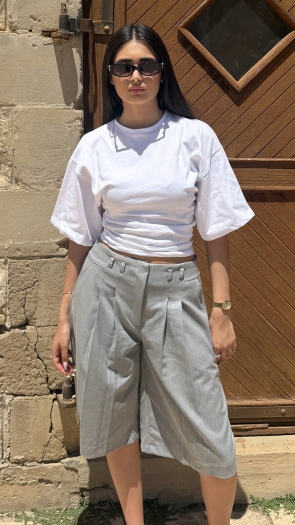 ברמודה מחויטת 