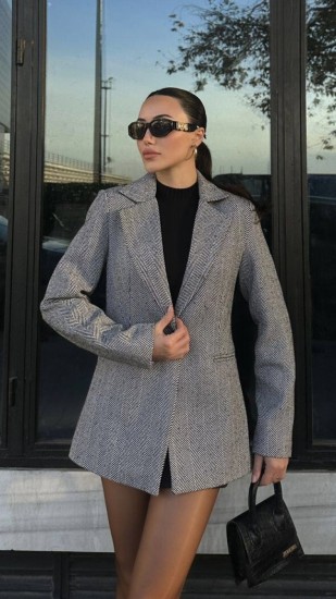 בלייזר צמר זארה