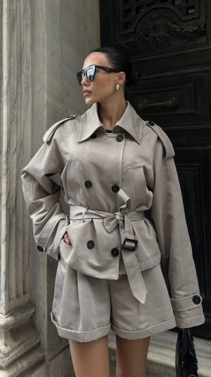 חליפת כפתורים 